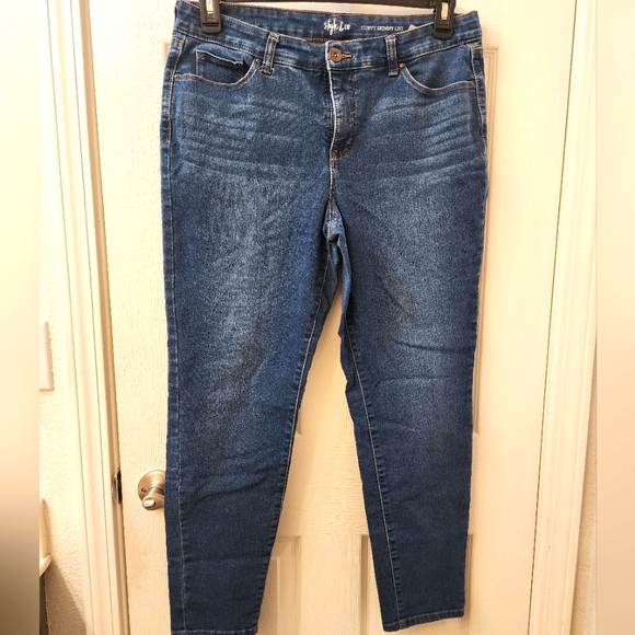 Style & Co Denim - Style & co curvy skinny leg size 12